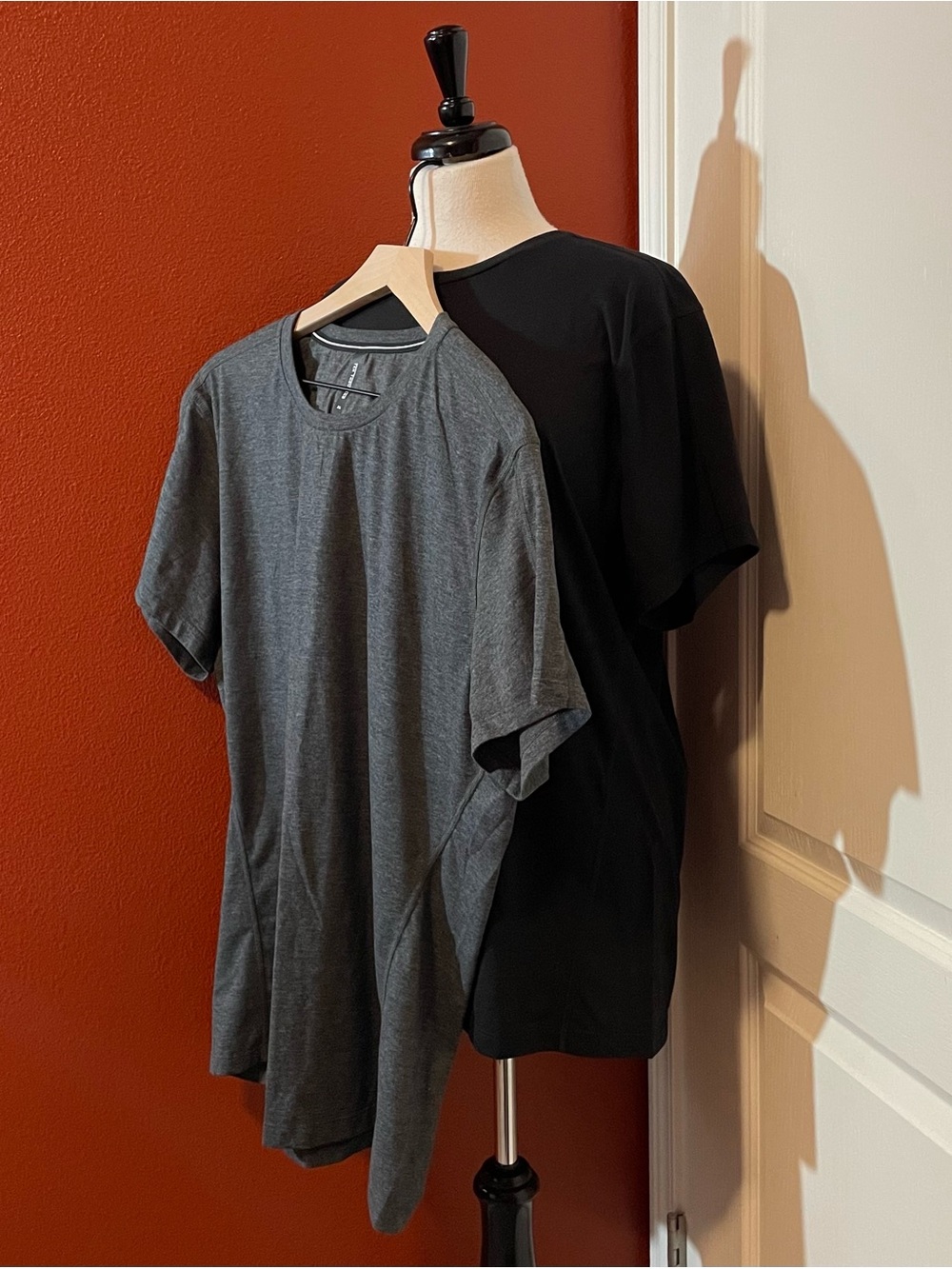 Ten Thousand Men’s Durable Bundle Performance Gray & Black Crewneck Training Tee